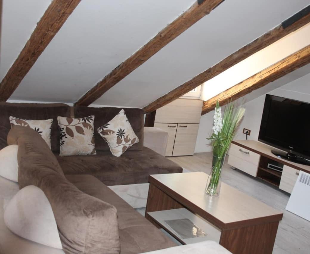 Apartament Podgorica Ngoại thất bức ảnh